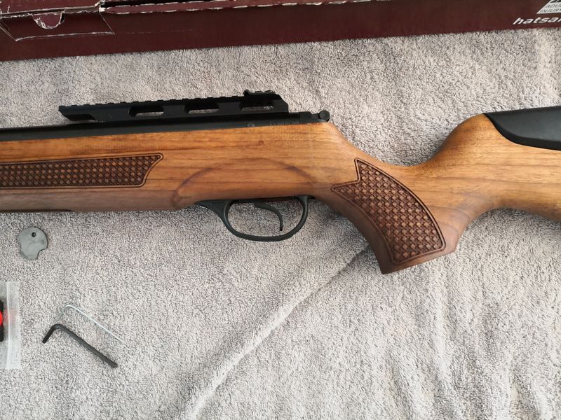 Hatsan Speedfire Multi Shot Break Barrel Air Rifle Walnut Stock .177.
